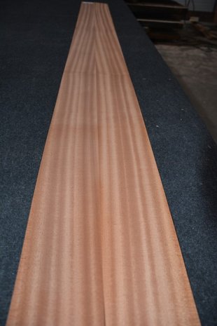 Sipo-Mahagoni Furnier 225 x 10-11 cm | 0.6mm | 0,261m²