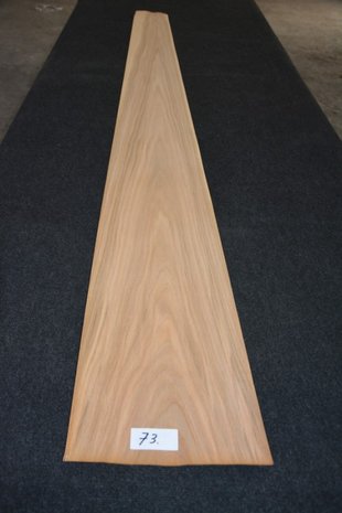 Europ&auml;ische Eiche furnier 154 x 23,5 - 23,5 cm | 0.6 mm | 0,3619 m&sup2;