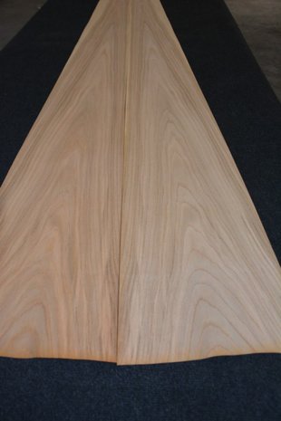 Europ&auml;ische Eiche furnier 154 x 23,5 - 23,5 cm | 0.6 mm | 0,3619 m&sup2;