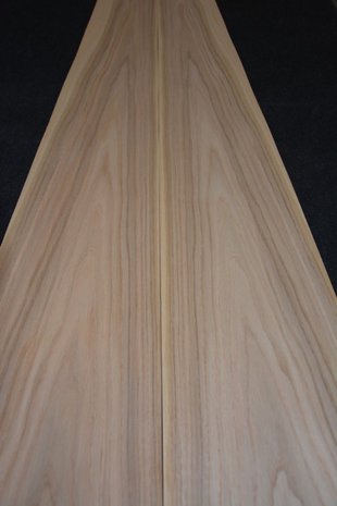 Europ&auml;ische Eiche furnier 154 x 23,5 - 23,5 cm | 0.6 mm | 0,3619 m&sup2;