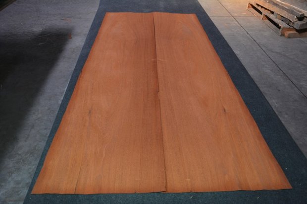 Santos-Palisander furnier 173 x 9 - 9 cm | 0.6 mm | 0,1557 m&sup2;