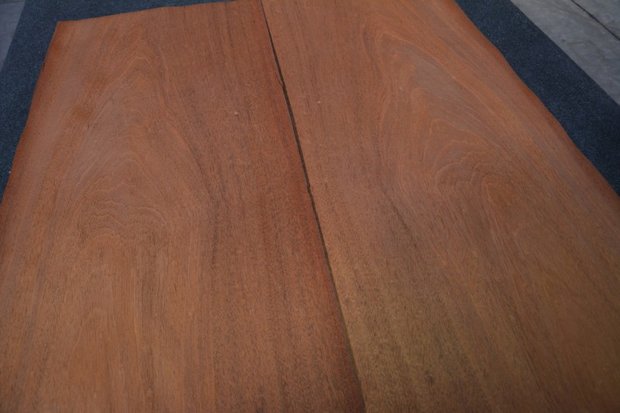 Santos-Palisander furnier 173 x 9 - 9 cm | 0.6 mm | 0,1557 m&sup2;