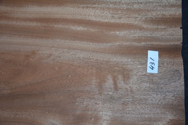 Mahonie Khaya Ivorensis Furnier 254 x 52 cm | 0.6mm | 1,321m²
