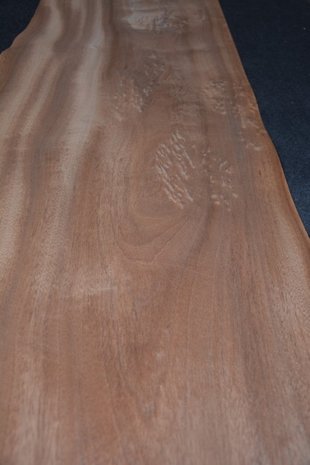 Mahonie Khaya Ivorensis Furnier 254 x 52 cm | 0.6mm | 1,321m²