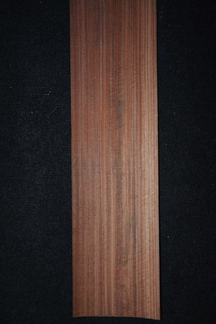 Rosenholz Furnier 307 x 11-14 cm | 0.6 mm |0,382 m2 | kwartiers