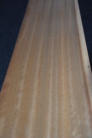 Iroko Furnier 210 x 21-22 cm | 0.6mm | 0,452 m2