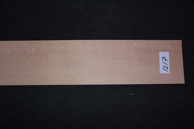 Buchenholz Furnier 225 x 15-17 cm | 0.6mm | 0,35m²