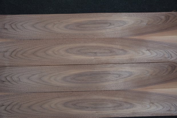 Amerikanischer Nussbaum Furnier 152 x 13 cm | 0.6mm | 0,198m²