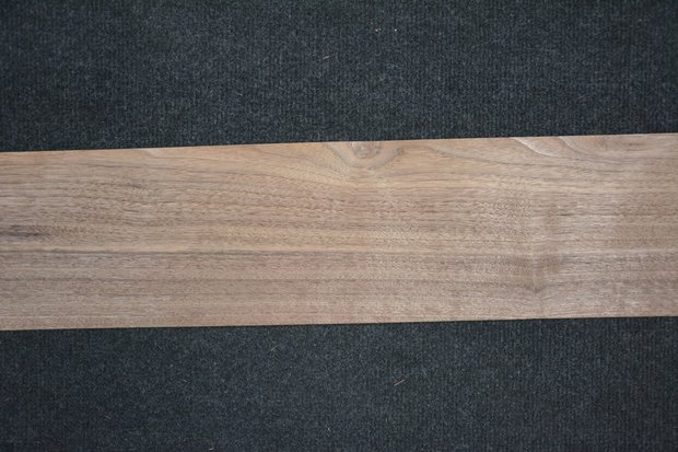 Amerikanischer Nussbaum Furnier 233 x 15-17 cm | 0.6mm | 0,370m²