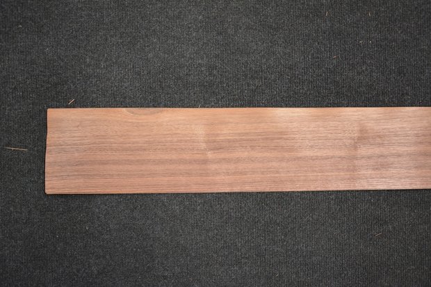 Amerikanischer Nussbaum Furnier 235 x 11-13 cm | 0.6mm | 0,282m²