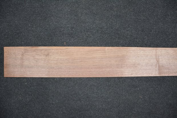 Amerikanischer Nussbaum Furnier 242 x 11 cm | 0.6mm | 0,266m²