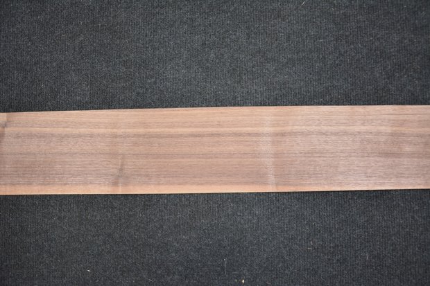 Amerikanischer Nussbaum Furnier 235 x 11-12 cm | 0.6mm | 0,270m²