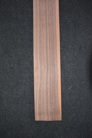 Amerikanischer Nussbaum Furnier 235 x 11-12 cm | 0.6mm | 0,270m²