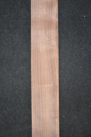 Amerikanischer Nussbaum Furnier 235 x 11-13 cm | 0.6mm | 0,276m²