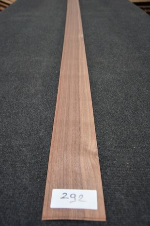 Amerikanischer Nussbaum Furnier 235 x 9-10 cm | 0.6mm | 0,223m²