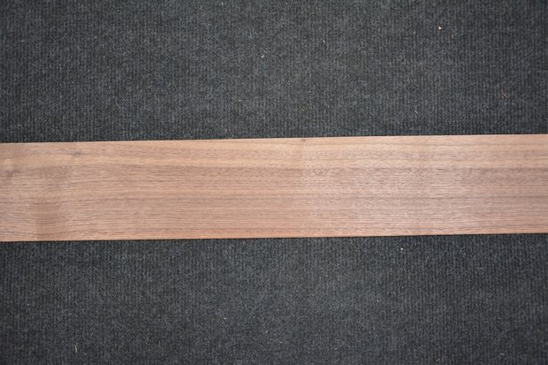 Amerikanischer Nussbaum Furnier 235 x 9-10 cm | 0.6mm | 0,223m²