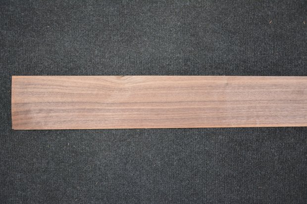 Amerikanischer Nussbaum Furnier 235 x 9-10 cm | 0.6mm | 0,223m²