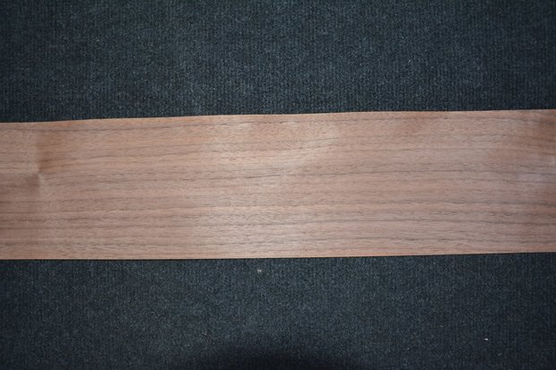 Amerikanischer Nussbaum Furnier 225 x 13 cm | 0.6mm | 0,292m²