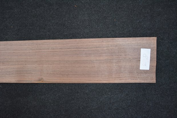 Amerikanischer Nussbaum Furnier 200 x 12-16 cm | 0.6mm | 0,322m²