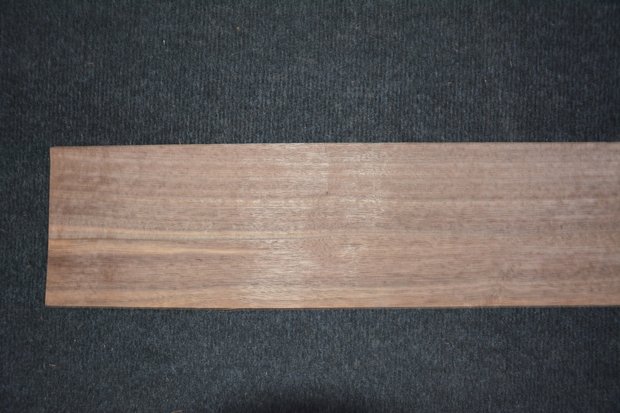 Amerikanischer Nussbaum Furnier 210 x 13-16 cm | 0.6mm | 0,304m²