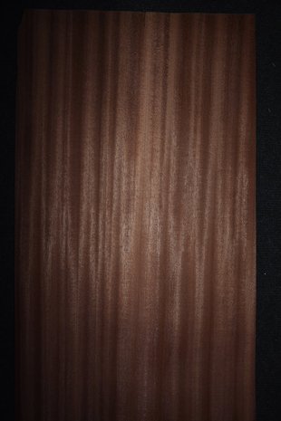 Sipo-Mahagoni Furnier 218 x 34 cm | 0.6mm | 0,741m²
