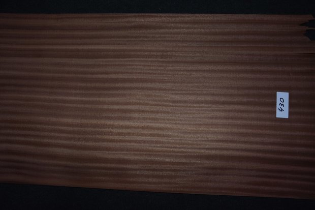 Sipo-Mahagoni Furnier 245 x 53 cm | 0.6mm | 1,299m²
