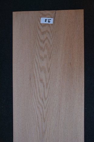 Amerikanische Eiche Furnier 262 x 38-43 cm | 0.6mm | 1,061m²