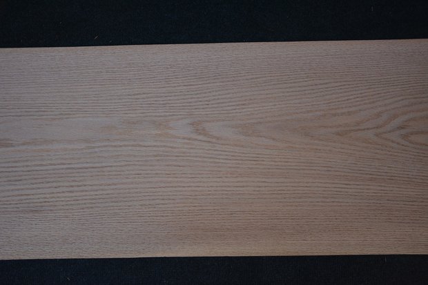 Amerikanische Eiche Furnier 262 x 38-43 cm | 0.6mm | 1,061m²
