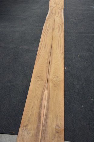 Teakholz Furnier 410 x 14-15 cm | 0.6 mm | 0,595m²