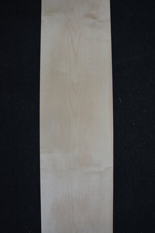 Ahorn Furnier  240 x 26-24cm | 0.6mm | 0,600m²