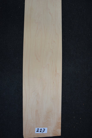 Ahorn Furnier 220 x 20-24cm | 0.6mm | 0,484m²