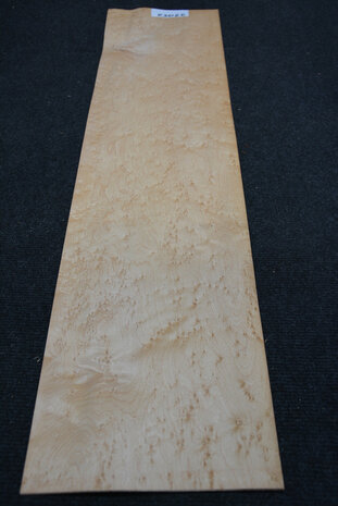 Ahorn Furnier 93 x 21-22 cm | 0.6mm | 0,200 m2 | Birdseye Maple VogelaugenAhorn