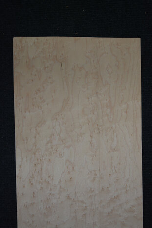 Ahorn Furnier 76 x 25cm | 0,188 m2 | 0.6 mm | Birdseye Maple Vogelaugen Ahorn
