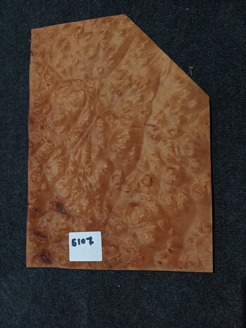 Madrona furnier 38/22 x 26 - 16 cm | 0.6 mm | 0,0802 m&sup2;