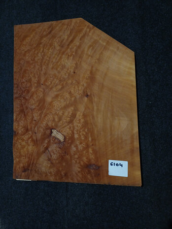 Madrona furnier 50/35 x 30 - 22 cm | 0.6 mm | 0,1318 m&sup2;