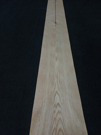 Amerikanische Eiche furnier 235 x 12,5 - 15,5 cm | 0.6 mm | 0,4759 m&sup2;