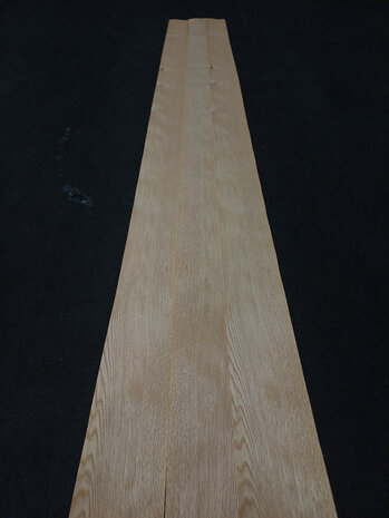 Amerikanische Eiche furnier 235 x 10,5 - 14 cm | 0.6 mm | 0,4113 m&sup2;