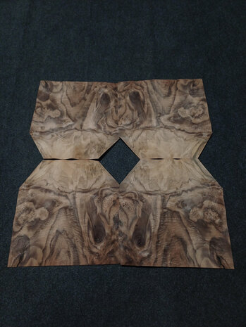 Wurzelholz furnier 30 x 30 - 16 cm | 0.6 mm | 0,114 m&sup2;