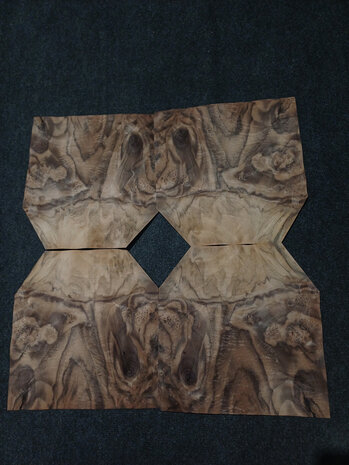 Wurzelholz furnier 30 x 30 - 16 cm | 0.6 mm | 0,114 m&sup2;