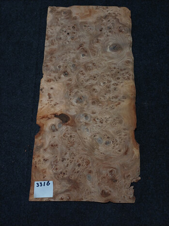 Ulmenwurzelholz furnier 64 x 26 - 26 cm | 0.6 mm | 0,2496 m&sup2;