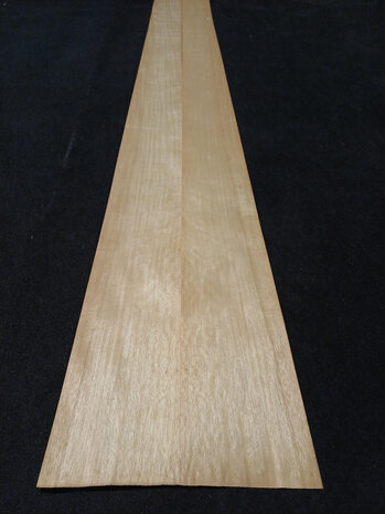 Limba furnier 300 x 23,5 - 16 cm | 0.6 mm | 0,9450 m&sup2;