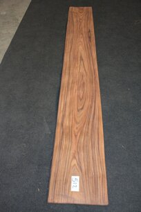 Santos palissander Furnier 216 x 27 cm | 0.6 mm | 0,5832m² Santos palissander Furnier 216 x 27 cm | 0.6 mm | 0,5832m²