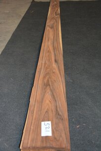 Swietenia-Mahagoni Furnier 242 x 49-55 cm | 0.6mm | 1,256m2 Swietenia-Mahagoni Furnier 242 x 49-55 cm | 0.6mm | 1,256m2