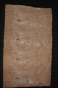 Karelische Birke Furnier 145 x 86 | 0.6mm | 1,247m² Karelische Birke Furnier 145 x 86 | 0.6mm | 1,247m²
