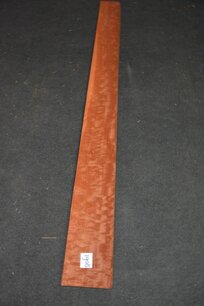 Makore Furnier 213 x 16 cm | 0.6mm | 0,34m² Makore Furnier 213 x 16 cm | 0.6mm | 0,34m²