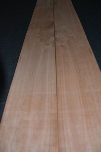 Kirschbaum Furnier 255 x 19 cm | 0.6mm | 0,49m² Kirschbaum Furnier 255 x 19 cm | 0.6mm | 0,49m²