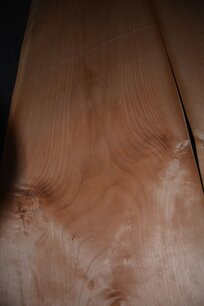 Kirschbaum Furnier 75 x 31 cm | 0.6mm | 0,23m² Kirschbaum Furnier 75 x 31 cm | 0.6mm | 0,23m²