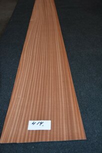 Sapelli mahonie Furnier 221 x 24-26 cm | 0.6mm | 0,553m² Sapelli mahonie Furnier 221 x 24-26 cm | 0.6mm | 0,553m²