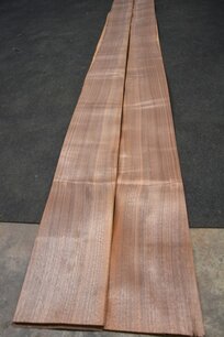 Amerikanischer Nussbaum Furnier 435 x 17-19 cm | 0.6mm | 0,783m² Amerikanischer Nussbaum Furnier 435 x 17-19 cm | 0.6mm | 0,783m²