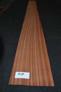 Sipo-Mahagoni Furnier 204 x 17-22 cm | 0.6mm | 0,398m² Sipo-Mahagoni Furnier 204 x 17-22 cm | 0.6mm | 0,398m²